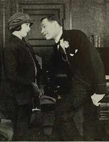 איש תפור (1922) - גרנדין וריי.jpg