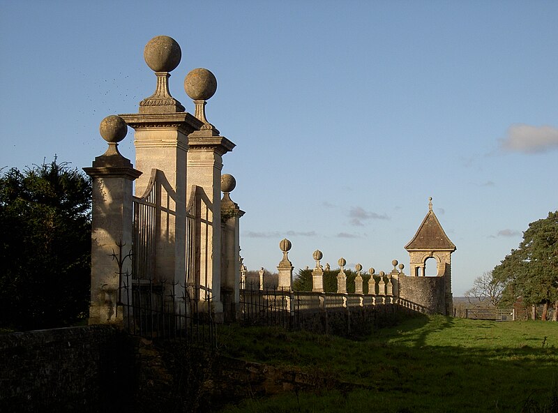 File:A year in stone - geograph.org.uk - 5613625.jpg