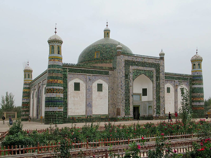 File:Abakh Hoja Mazar (40929679044).jpg