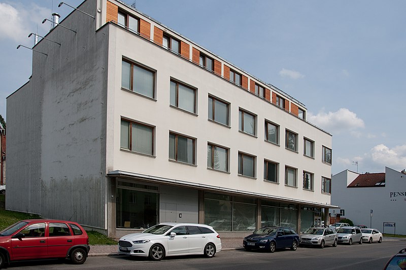 File:Administrativní budova První litomyšlské stavební 2019 (1).jpg