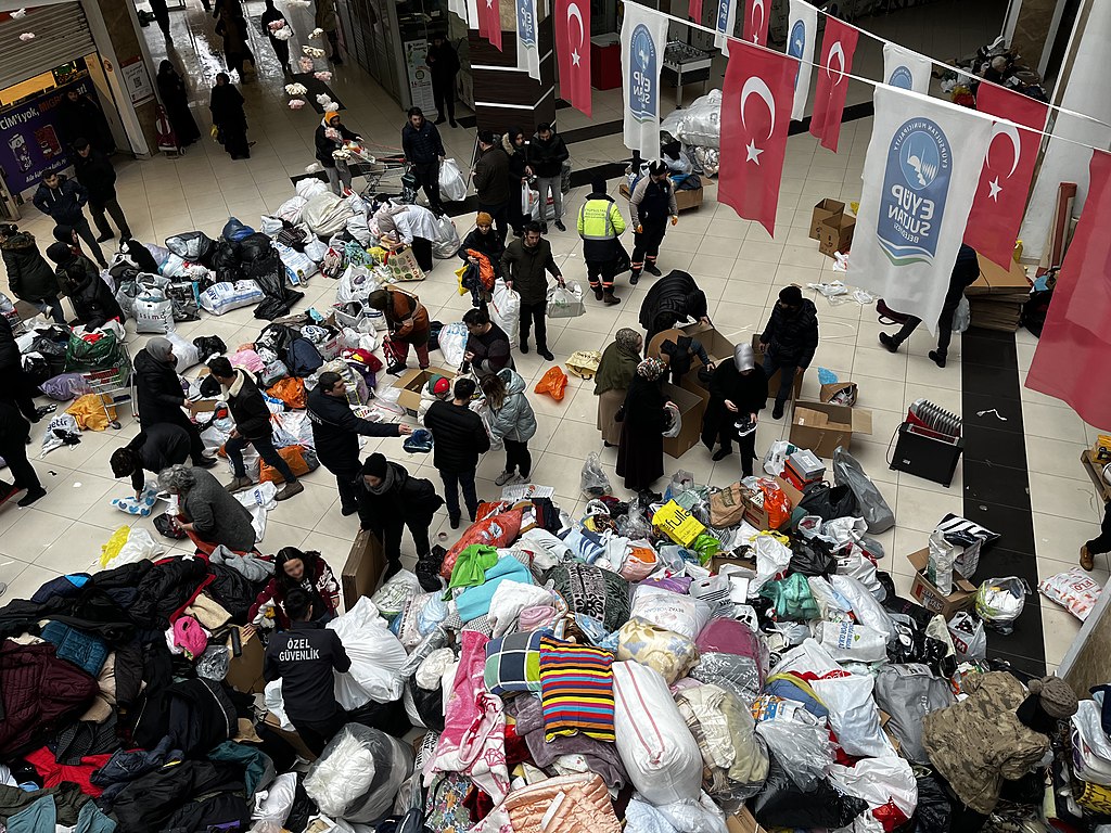 Aid collected in Eyüpsultan, Istanbul for the 2023 Gaziantep-Kahramanmaraş earthquakes 02