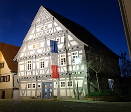 Altes rathaus stetten franzoesische flagge