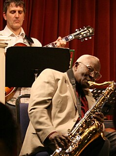 Andy Hamilton (saxophonist) British musician