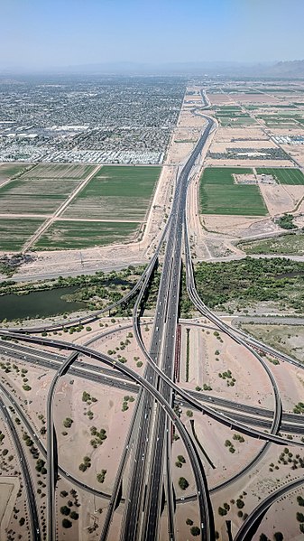 File:Arizona 101 202 interchange in Mesa.jpg