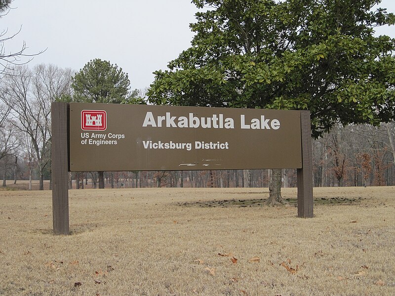 File:Arkabutla Lake and Dam DeSoto and Tate Counties MS 03.jpg