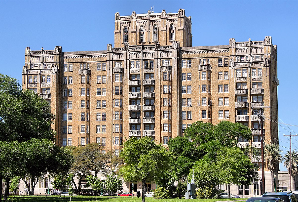 Casino club apartments san antonio