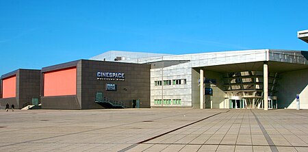 Aussenansicht vom Cinespace Multiplex Kino