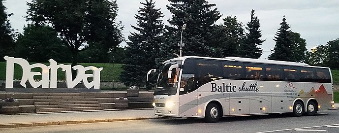 Автобус Baltic Shuttle в Нарве