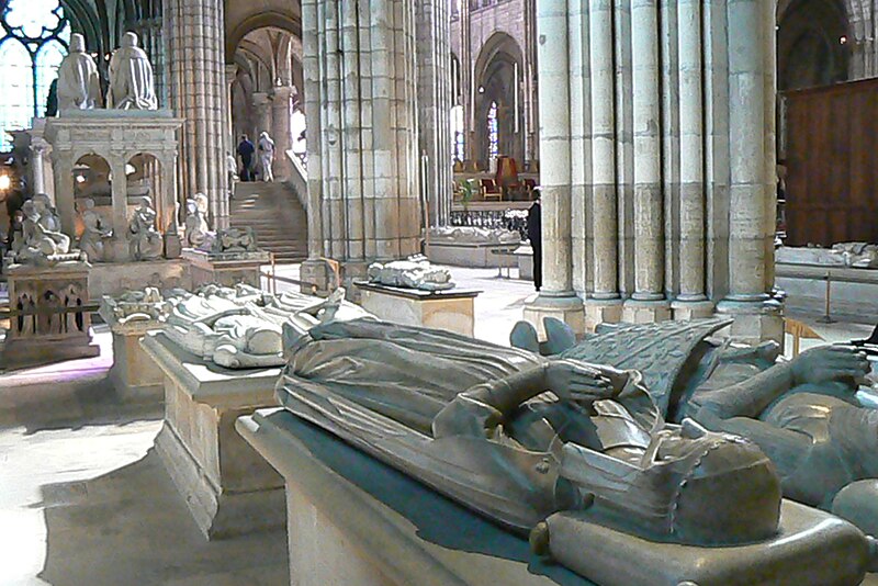 File:Basilica of Saint Denis, Paris, interior, tombs.jpg