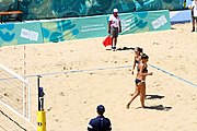 Deutsch: Beachvolleyball bei den Olympischen Jugendspielen 2018; Tag 9, 15. Oktober 2018; Mädchen, Viertelfinale: Italien-China 2–0 (21–16/21–9) English: Beach volleyball at the 2018 Summer Youth Olympics at 15 October 2018 – Girls Quarterfinals: Italy-China 2–0 (21–16/21–9)