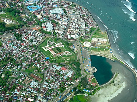 Bengkulu City and Fort Marlborough.jpg