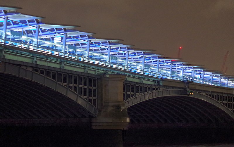 File:Blackfriars station MMB 20.jpg