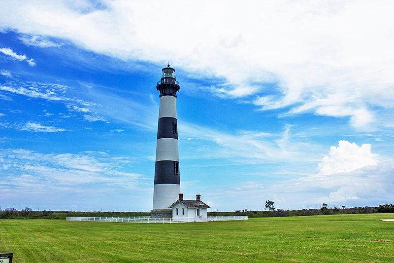 File:Bodie Island Light Station (9557650646).jpg