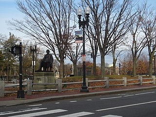 <span class="mw-page-title-main">General MacArthur Square</span>