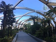 The roof garden Canary Wharf Crossrail Place.JPG