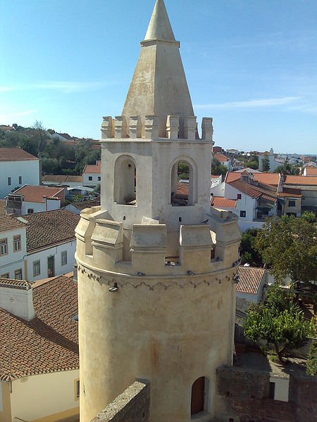 File:Castelo de Viana do Alentejo - Torre de menagem.jpg