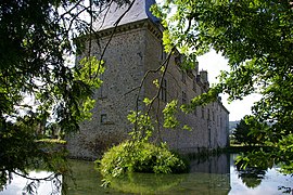 Château Foulletorte douves.JPG