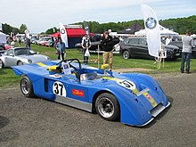 Mavi bir Chevron B19 örümcek