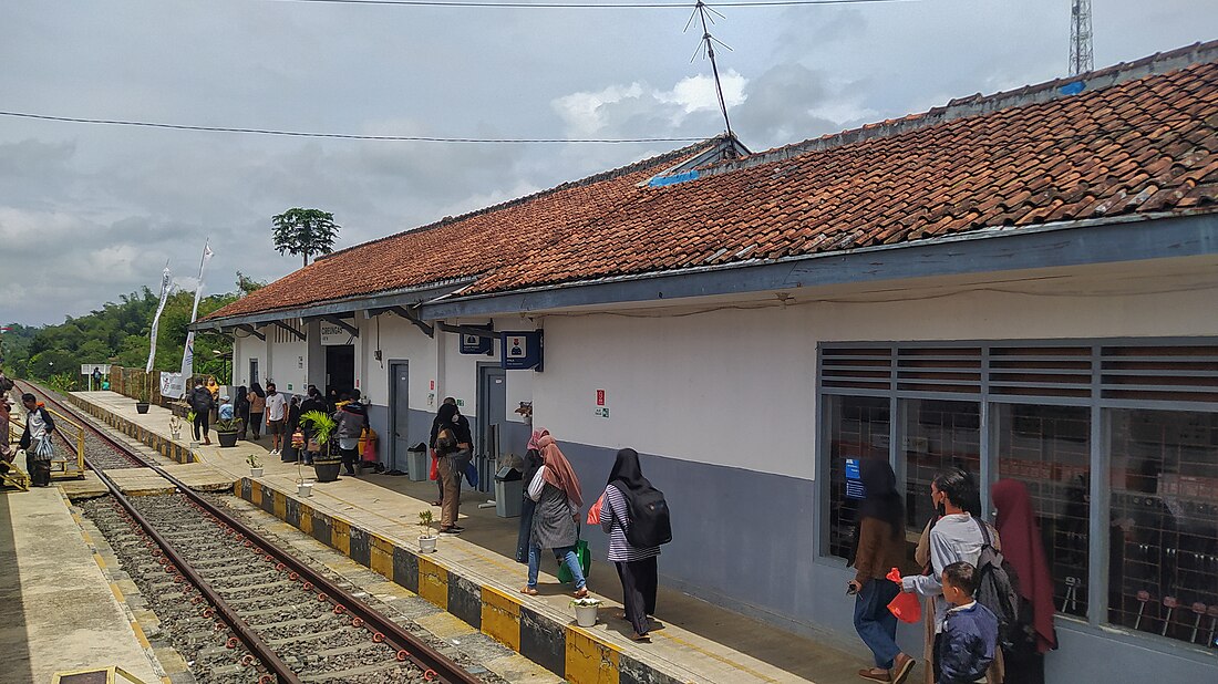 Stasiun Cireungas