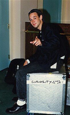 Бен Вольпельер-Пьеро из группы Curiosity Killed the Cat в отеле «Lafayette Parc» в Лафайете, Калифорния. 1987 г.