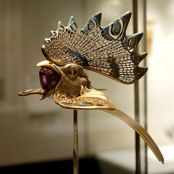 The 'Cockerel' diadem, from Calouste Gulbenkian Museum (Lisbon, Portugal), made between 1897 and 1898 by René Lalique