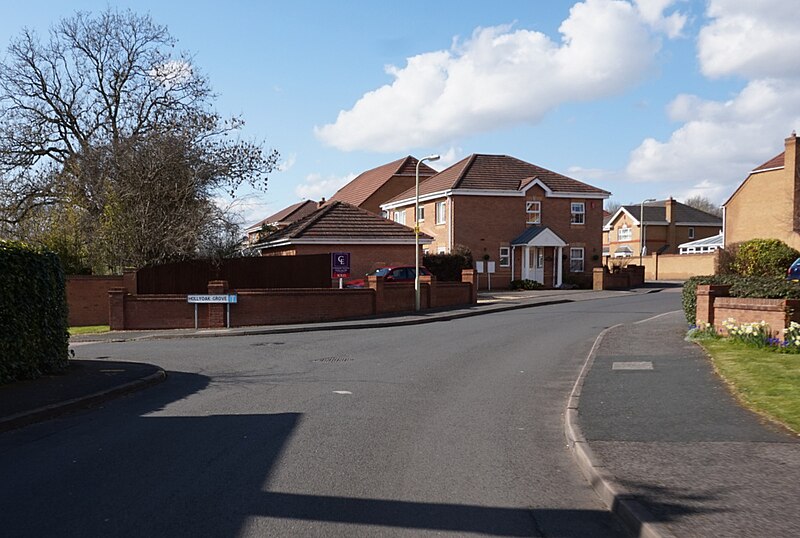 File:Collett Way, Priorslee, Telford - geograph.org.uk - 4901084.jpg