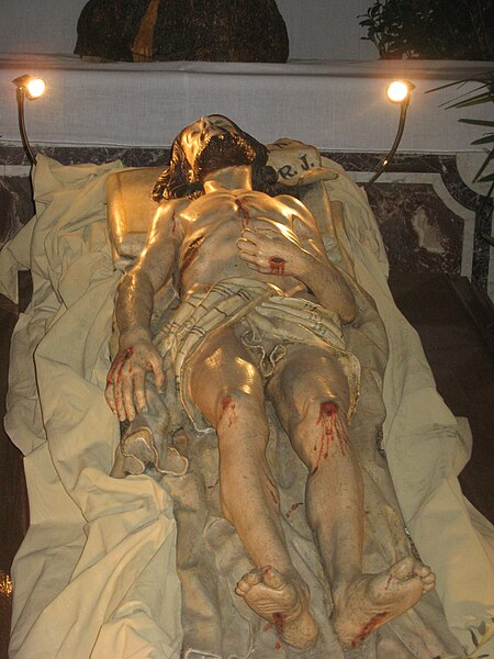 File:Cristo morto ruvo di puglia.JPG