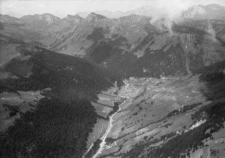 Aerial view (1964) ETH-BIB-Morgins-LBS H1-024941.tif