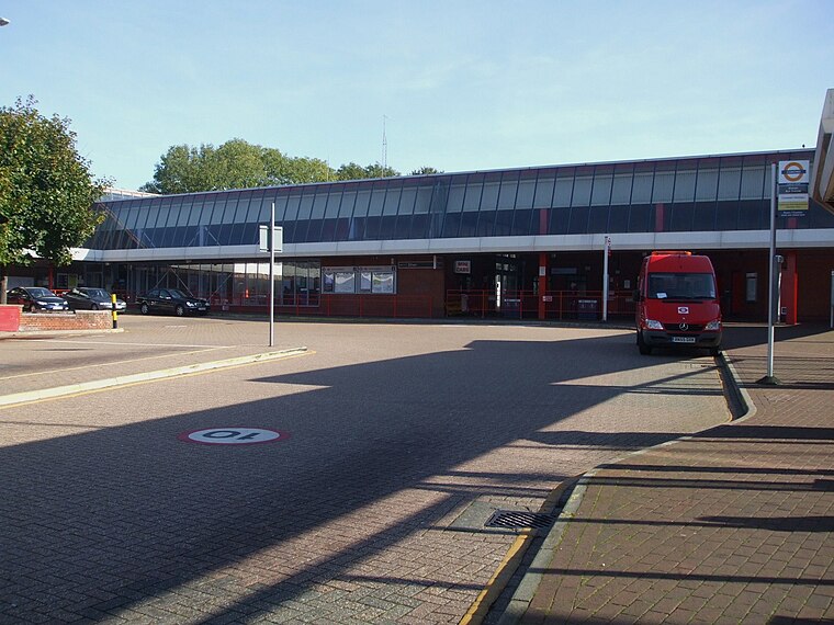 Eltham Railway Station