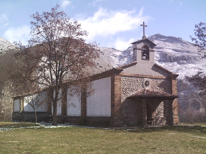 File:Ermita Nuestra Señora de Areños.JPG