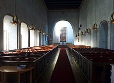 Essinge kyrka interiör 2013.jpg