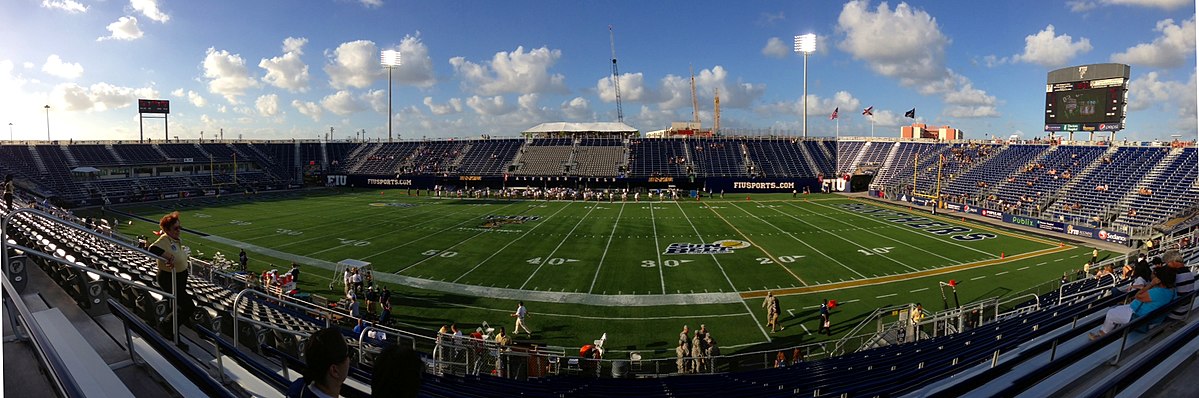 Miami Stadium - Wikipedia