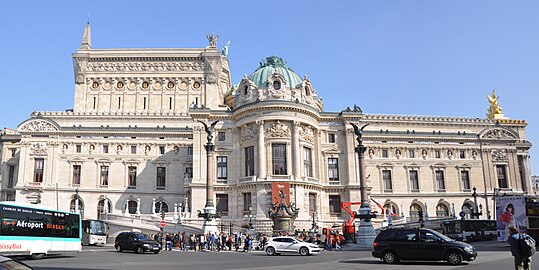 Nyugati homlokzat és a Pavillon de l'Empereur