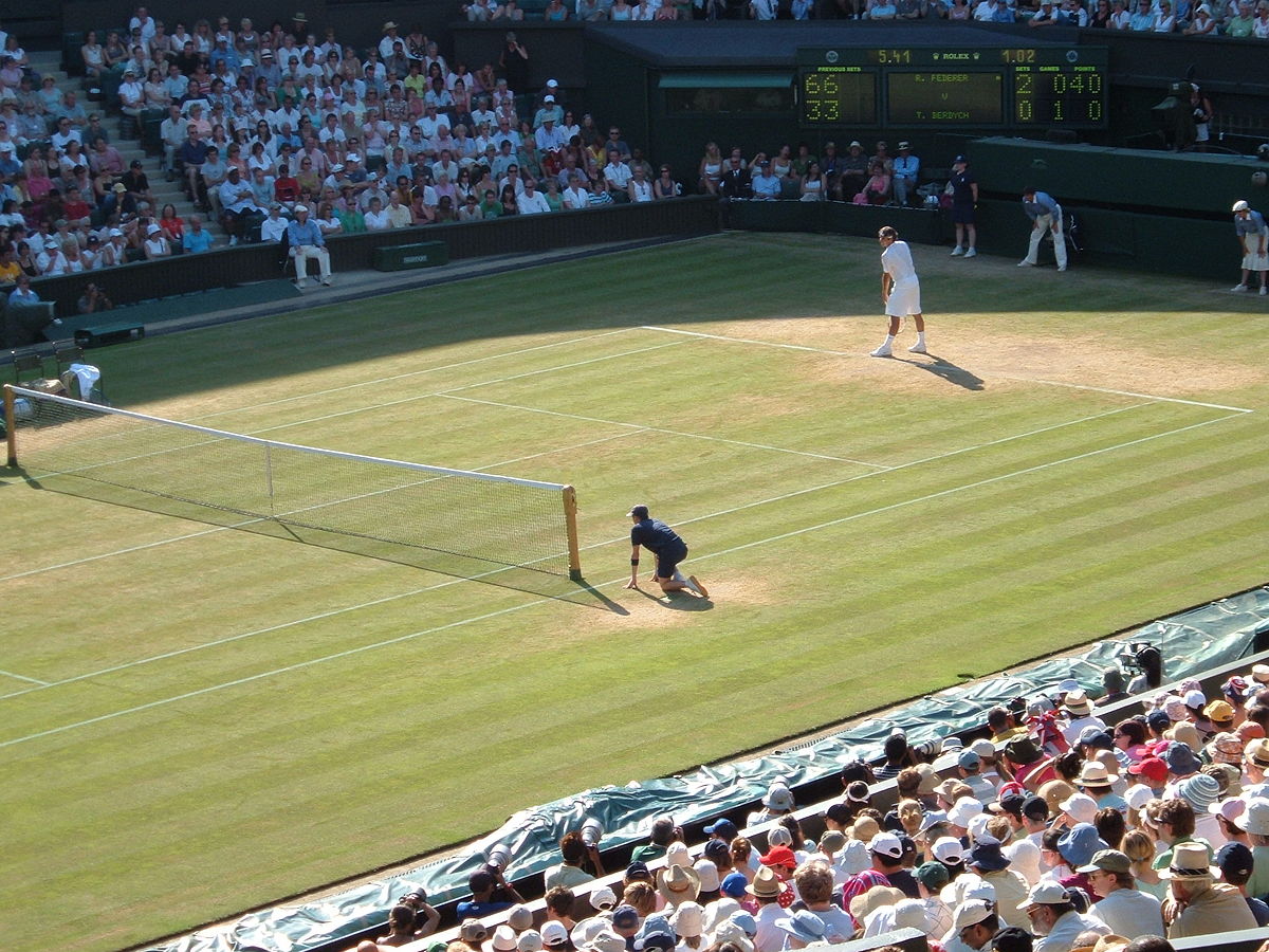 grass tennis court wimbledon