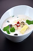 Flickr-prepibiday 4711943668 - Tomkha gai.jpg