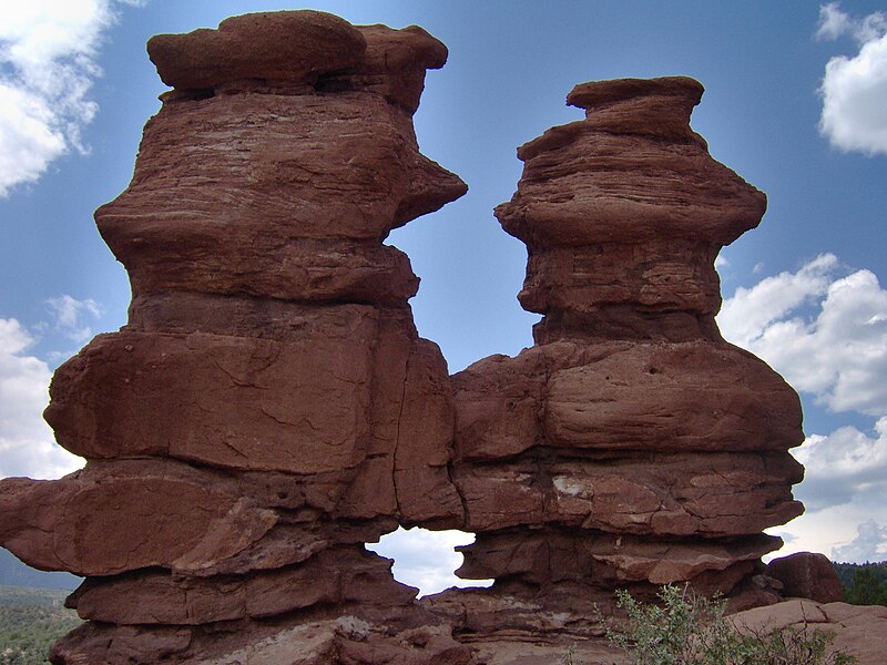 File:Gardenofthegods.JPG