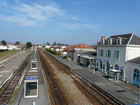 Mussidan station Gare de Mussidan voies (1).JPG