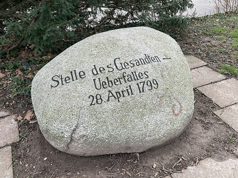 File:Gedenkstein zum Rastatter Gesandtenmord.jpg