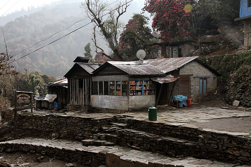 File:Ghorepani-06-Laden-2013-gje.jpg