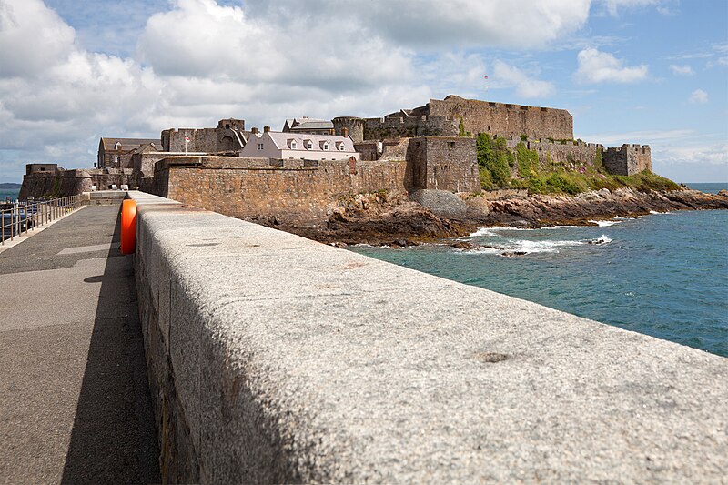 File:Guernsey Castle Cornet.jpg