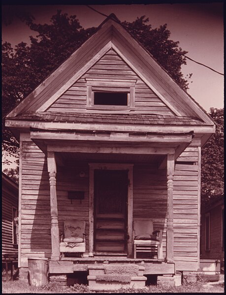 Shotgun house in the Fifth Ward neighborhood of Houston, Texas, 1973, as pictured in a photo by Danny Lyon.