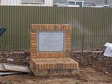 Memorial marking the centenary of the establishment of the town HillstonCentenaryMemorial.JPG