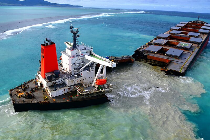 File:IMO helping to mitigate the impacts of MV Wakashio oil spill in Mauritius (50236896003).jpg