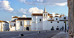 Igreja e claustro do Convento das Chagas.jpg