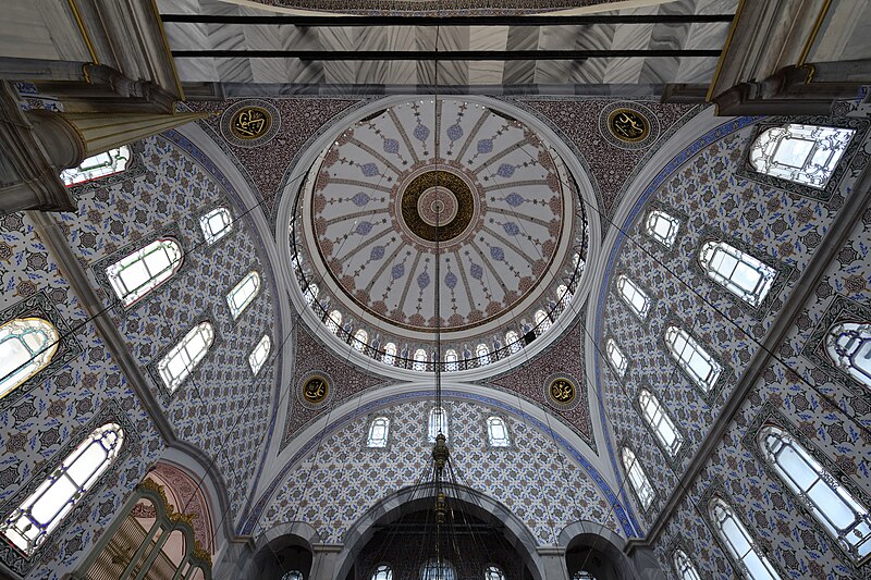 File:Istanbul Selimiye Mosque Interior 6549.jpg