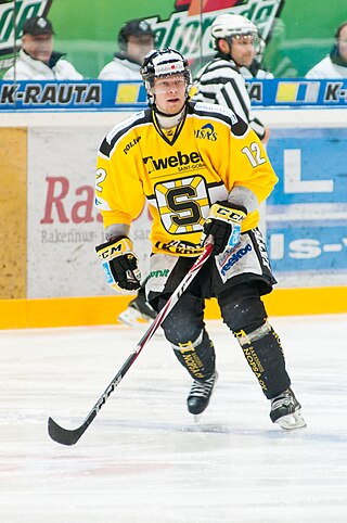 <span class="mw-page-title-main">Juha Koivisto</span> Finnish ice hockey player