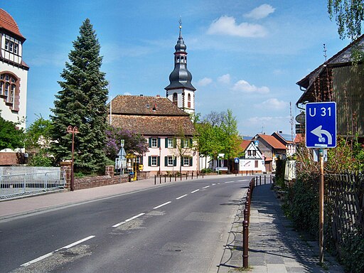 Kirchheim an der Weinstraße- Kleinkarlbacher Straße (L 520)- bei Gaststätte Zum Leininger Land 26.4.2008