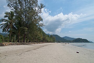 File:Klong_Prao_Beach,_Ko_Chang_Island,_Thailand.jpg