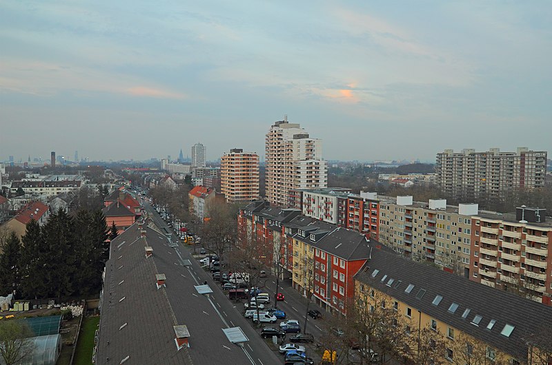 File:Koeln-Zollstock Suedteil Aussicht.jpg