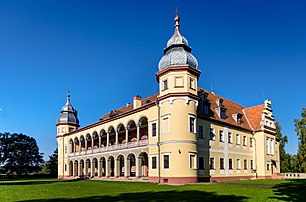 Krobielowice Palace